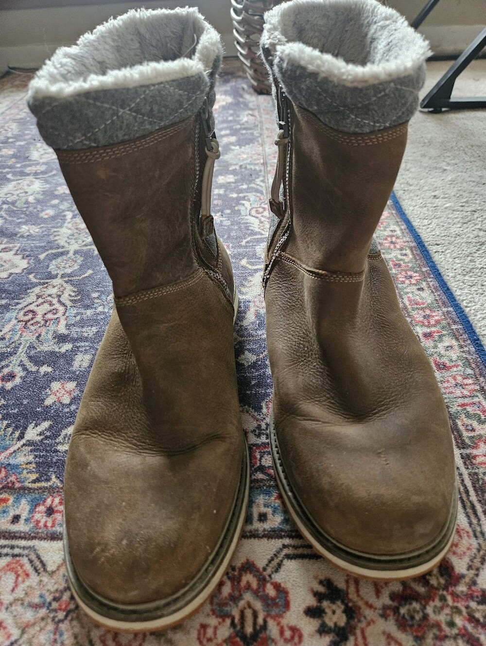 Helly Hansen Seraphina waterproof leather ankle boots. 10.